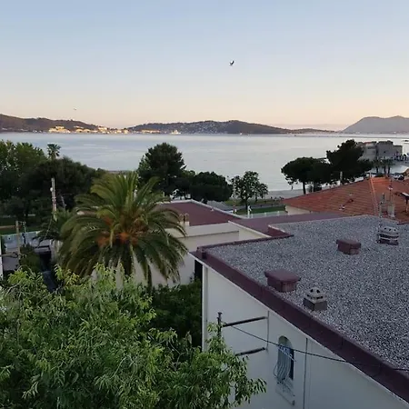 Appartement Pres Des Plages Du Mourillon Toulon Exterior foto